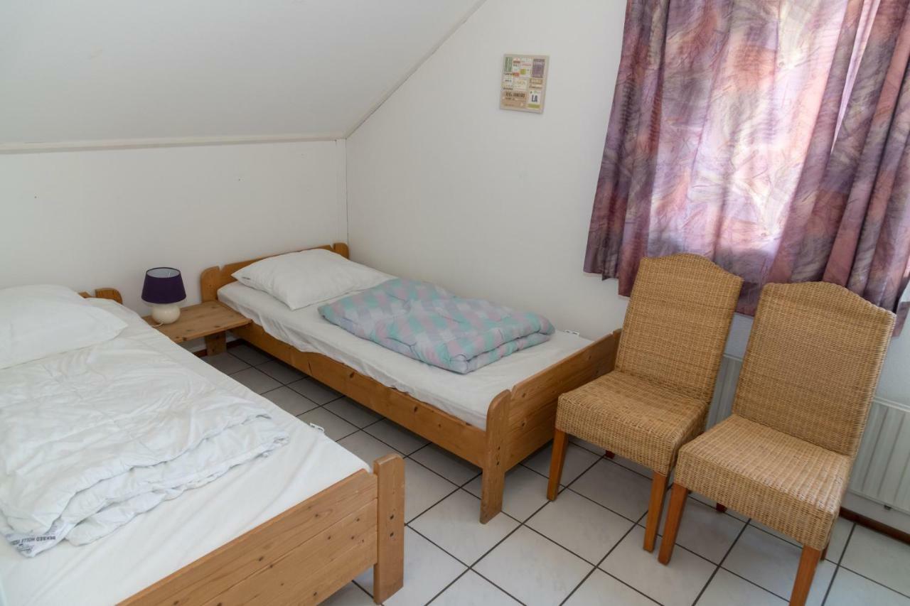 Twee-Onder-Een-Kapvakantiewoning Met Ruime Tuin - Fort Soleil 17 Villa Breskens Bagian luar foto